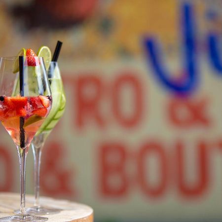 Vincents Bed&Bistro Hotel Etten-Leur Bagian luar foto