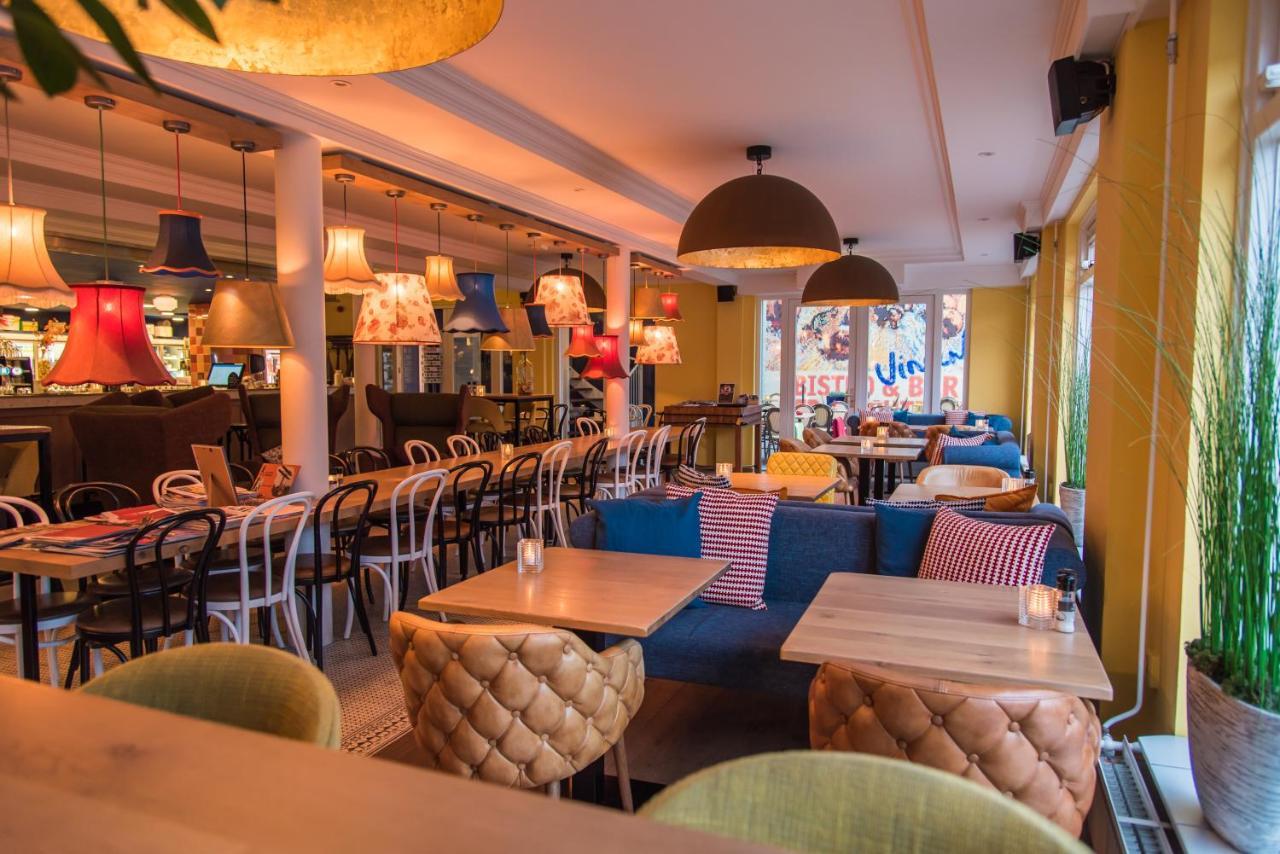 Vincents Bed&Bistro Hotel Etten-Leur Bagian luar foto