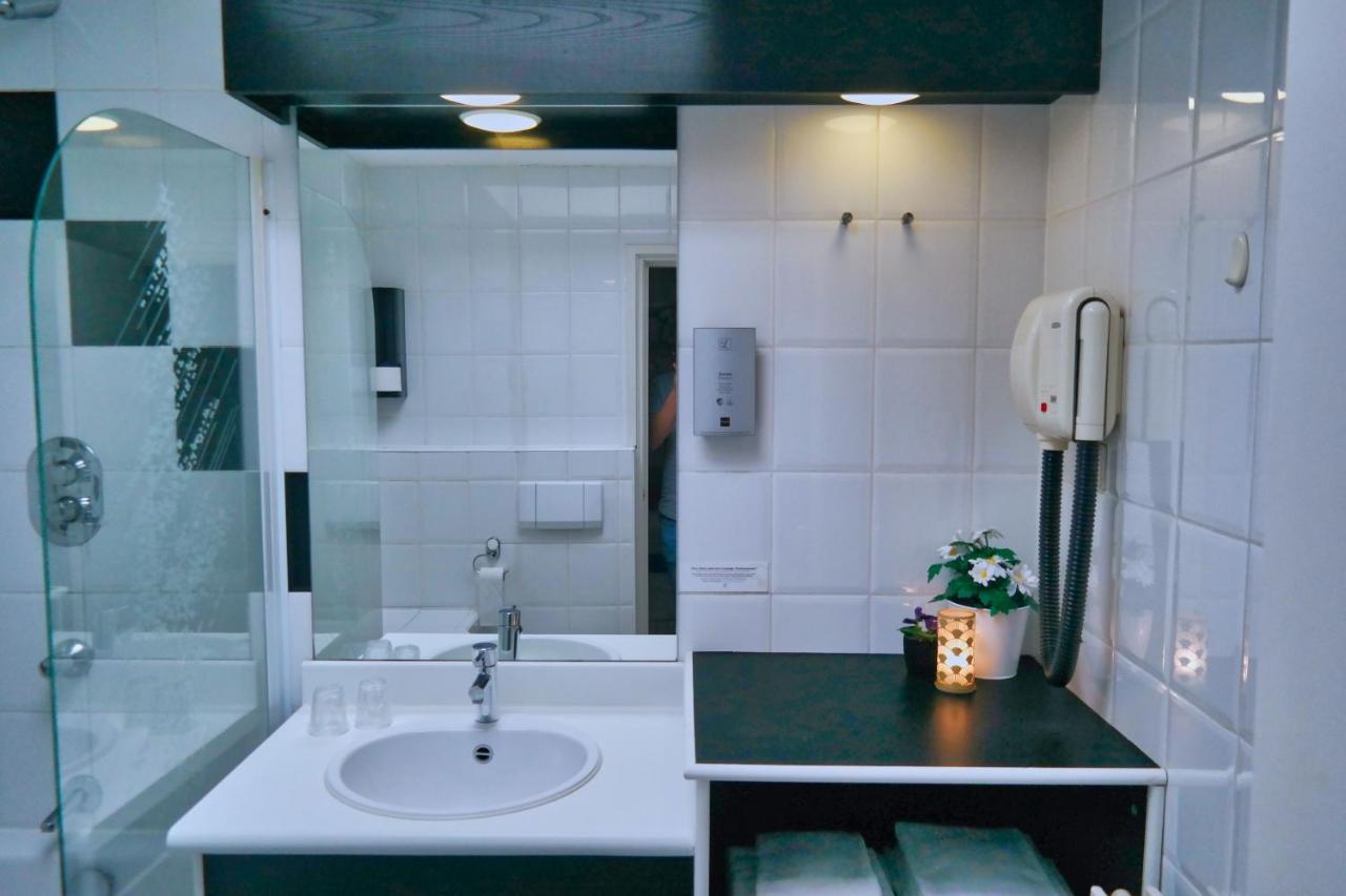 Vincents Bed&Bistro Hotel Etten-Leur Bagian luar foto