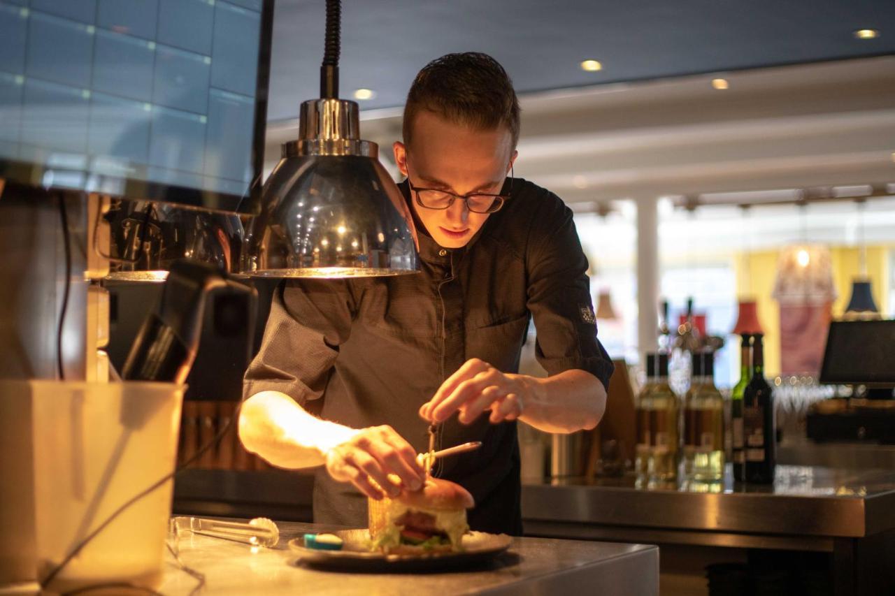 Vincents Bed&Bistro Hotel Etten-Leur Bagian luar foto